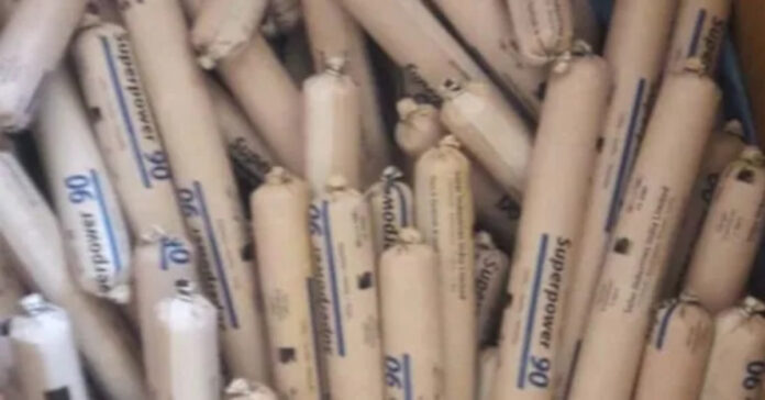 పాఠశాల సమీపంలో 20 కిలోల పేలుడు పదార్థాలు..