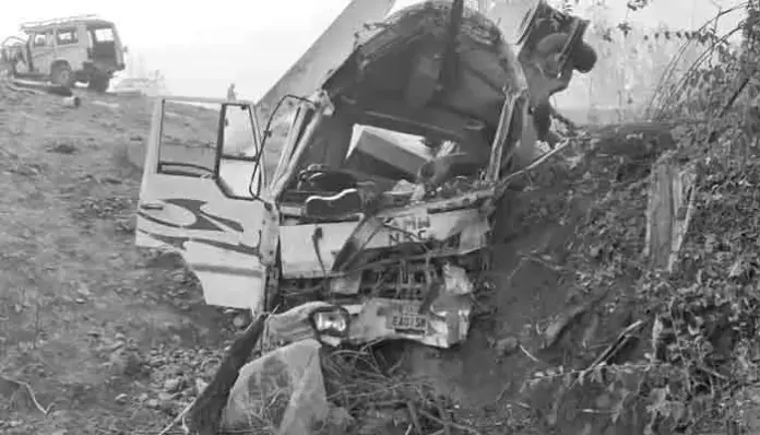 ఘోర రోడ్డు ప్రమాదం..నలుగురు దుర్మరణం