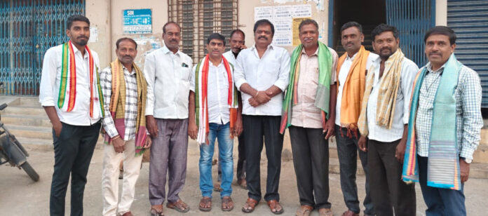 మార్కెట్ కమిటీ నూతన చైర్మన్ కు ఘన సన్మానం