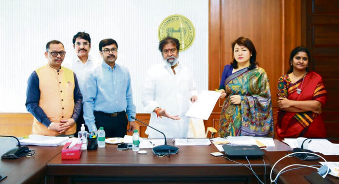 వైద్యసేవలను మెరుగుపరుస్తున్నాం