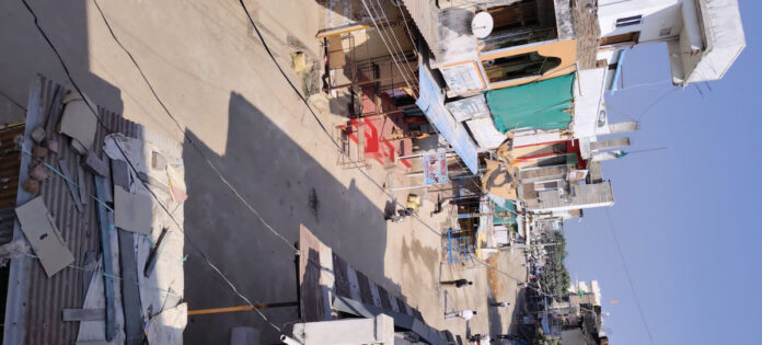 జుక్కల్ లో స్వచ్ఛందంగా వ్యాపార సముదాయాలు బంద్..