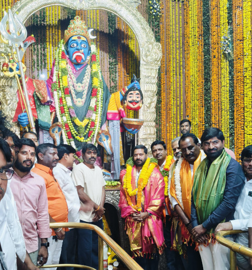 మైసిగండి మైసమ్మ అమ్మవారిని దర్శించుకున్న సీఎం రేవంత్ రెడ్డి సోదరుడు