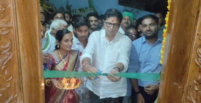 పేదల ఆత్మగౌరానికి చిహ్నంగా ఇందిరమ్మ ఇండ్ల పంపిణీ: మంత్రి శ్రీధర్ బాబు