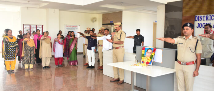 రాజ్యాంగ హక్కులు – కర్తవ్యాల జాగృతికి గద్వాల్ పోలీసులు ముందడుగు