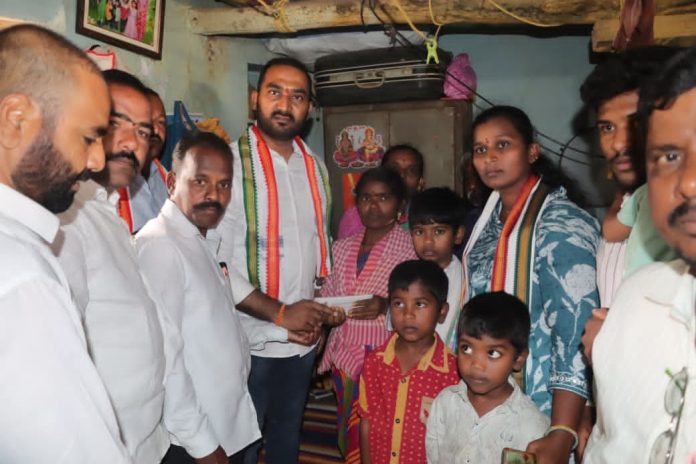 Financial assistance to the family of a sanitation worker