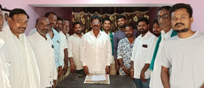 యువకులపై పెట్టిన అక్రమ కేసులు ఎత్తేయాలి: మాజీ ఎమ్మెల్యే షిండే