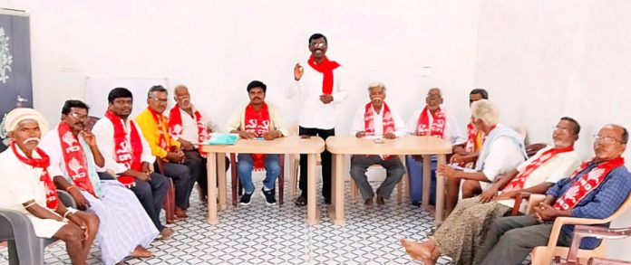 జిల్లాలో సిపిఐ బస్ జాతను విజయవంతం చేయండి