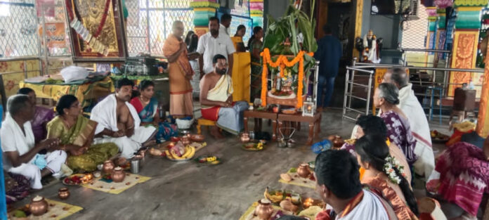 శ్రీలక్ష్మీ నరసింహస్వామి దేవస్థానంలో సామూహిక సత్యనారాయణ వ్రతాలు