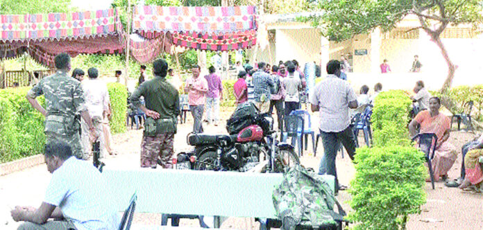 మావోయిస్టుల మృతదేహాలకు పోస్టుమార్టం