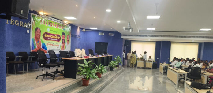 కలెక్టరేట్ లో మెగా రుణమేల