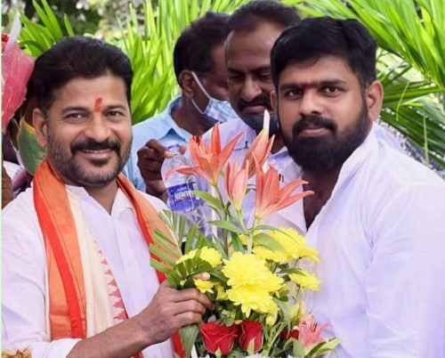 సీఎం రేవంత్రెడ్డికి జన్మదిన శుభాకాంక్షలు తెలిపిన సంతోష్ కుమార్