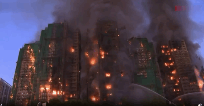 అపార్ట్మెంట్లో భారీ అగ్ని ప్రమాదం.. నలుగురు మృతి