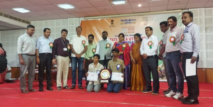 రాష్ట్రస్థాయి కళా ఉత్సవ పోటీలలో ద్వితీయ బహుమతి