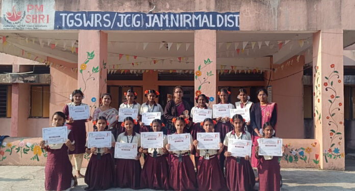 యువజన ఉత్సవాల్లో విద్యార్థినిల ప్రతిభ..