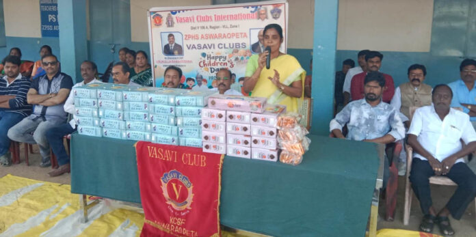 Students should be responsible towards society.