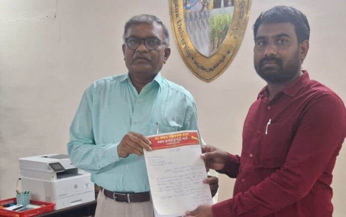 హైకోర్టు తీర్పును అమలు చేయాలి..