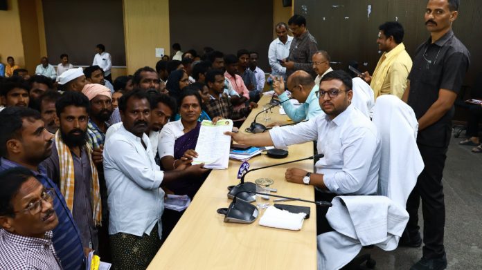 ప్రజావాణి జాబితాను గ్రూప్ లో చేర్చాలి..