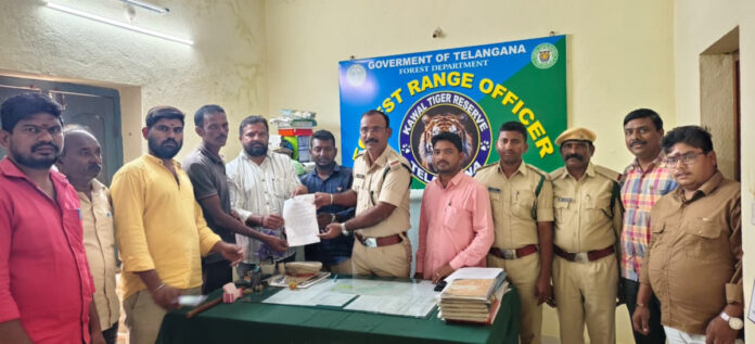 ఆవును చంపిన పులి.. యజమానికి నష్ట పరిహారం అందజేత