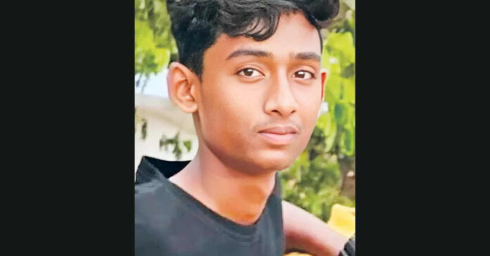 బర్త్డే వేడుకల్లో బాలుడి మృతి