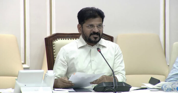 తెలుగులో మాట్లాడండి.. కలెక్టర్కు సీఎం రేవంత్ రెడ్డి సూచన