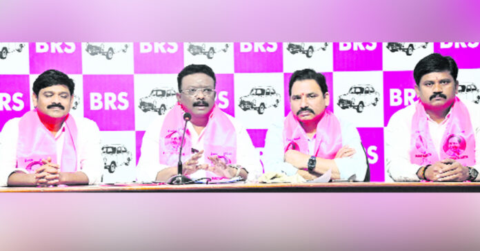 కాంగ్రెస్కు బలముంటే అజారుద్దీన్కు టికెట్ ఎందుకివ్వలేదు?