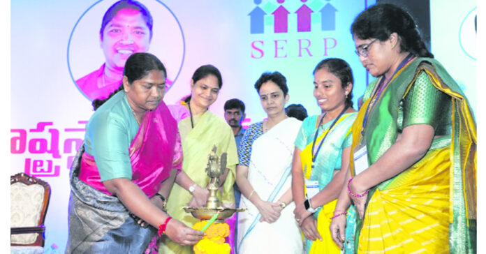 ఎస్హెచ్జీలతో రాష్ట్ర ఆర్థిక పునరుజ్జీవనం