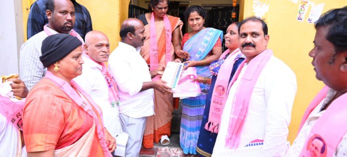 జూబ్లీహిల్స్ ప్రచారంలో వీరేశం, చిరుమర్తి జోరుగా ప్రచారం