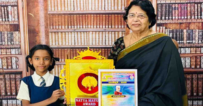 బాలోత్సవ్ వేడుకలలో విజయ్ స్కూల్ విద్యార్థిని