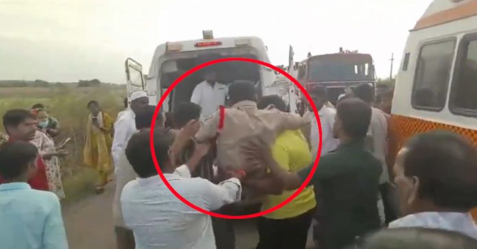 బస్సు ప్రమాదం.. రెస్క్యూ కోసం వెళ్లిన సీఐకి గాయాలు