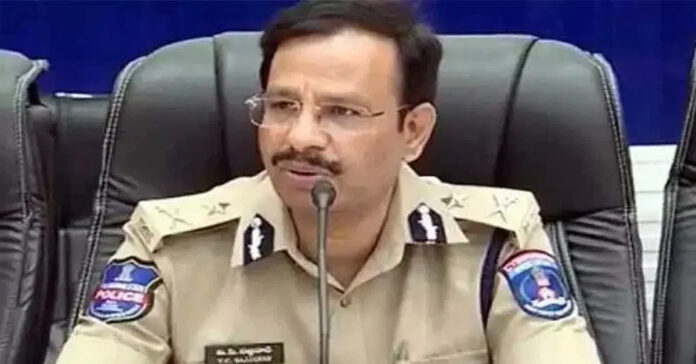 ‘ఐబొమ్మ’రవి హార్డ్ డిస్కోలో లక్షల మంది డేటా: సీపీ సజ్జనార్