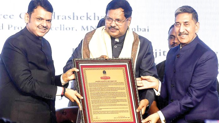 కేంద్ర వైఖరిపై జస్టిస్ గవాయ్ అసహనం