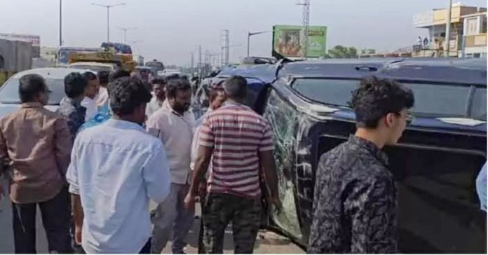 హైదరాబాద్-విజయవాడ హైవేపై రోడ్డు ప్రమాదం