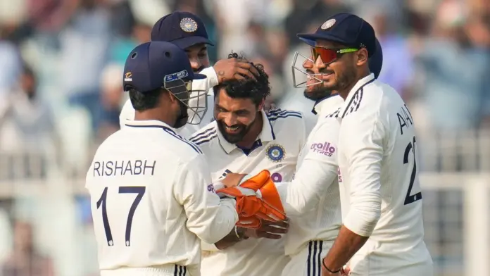 సౌతాఫ్రికా 93/7.. రెండో రోజు ముగిసిన ఆట