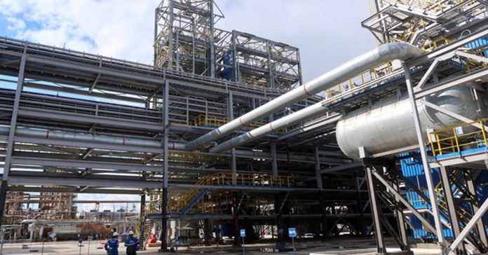 పెట్రోకెమికల్ ప్లాంట్పై ఉక్రెయిన్ దాడి