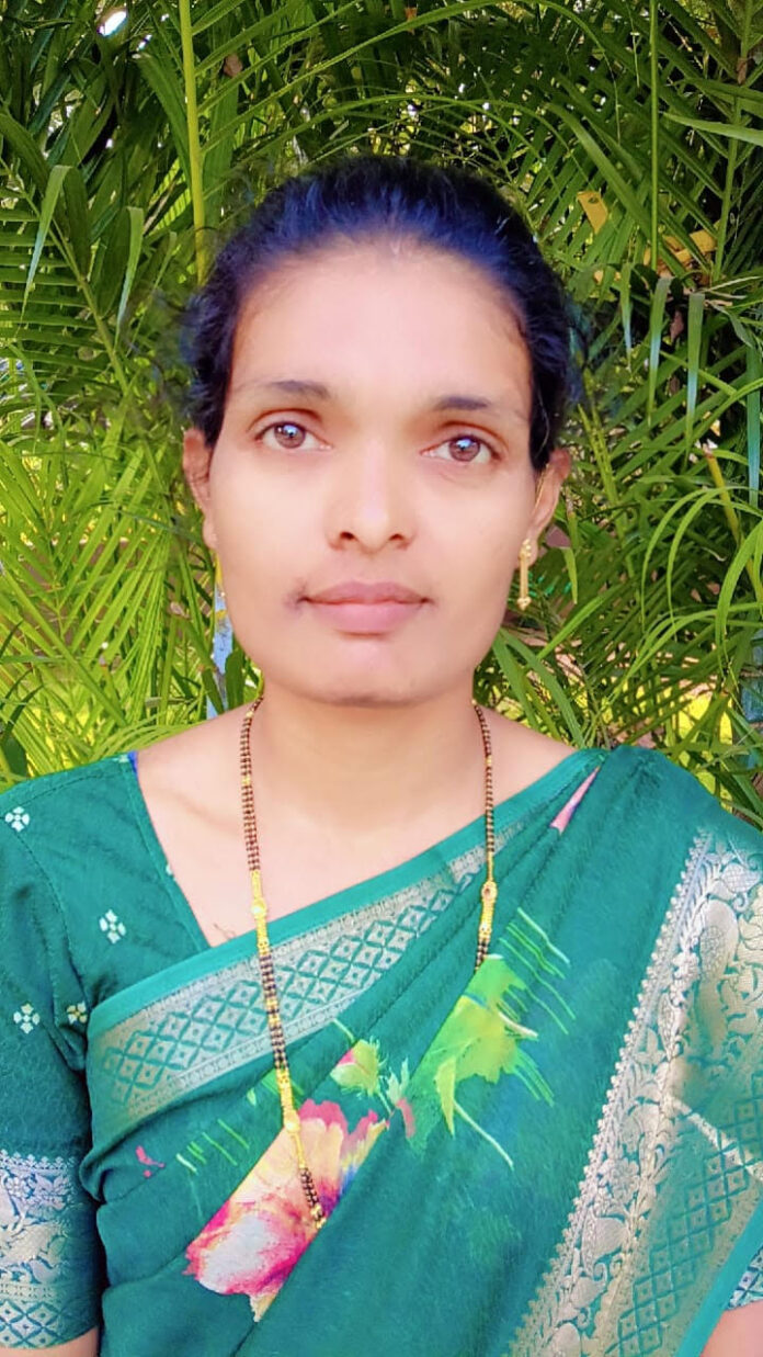 పబ్లిక్ అడ్మినిస్ట్రేషన్ లో స్వాతికి (సవేరా) డాక్టరెట్