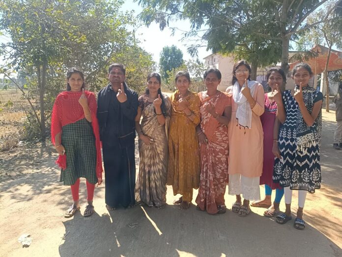 రామారెడ్డి మండలంలో 75.25% ఓటింగ్