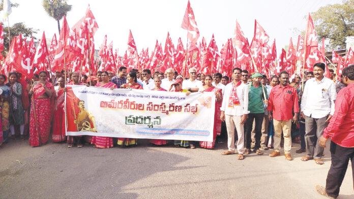 The revolutionaries who fought on behalf of the people were Marxists.