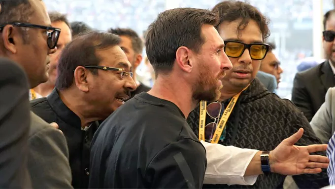 హైదరాబాద్ చేరుకున్న లియోనెల్ మెస్సి