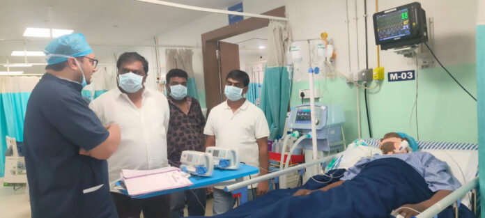 బాధితున్ని పరామర్శించిన చెరుకు శ్రీనివాస్ రెడ్డి
