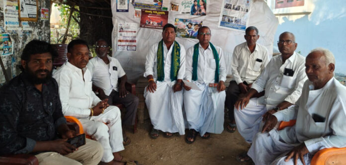 మొక్కజొన్న డబ్బులు వెంటనే రైతుల ఖాతాలో వేయాలి