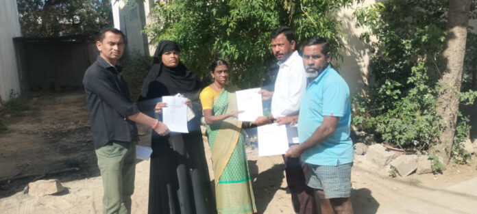 నిరుపేదలకు ఇందిరమ్మ ఇండ్ల ప్రొసీడింగ్ పేపర్ల పంపిణీ