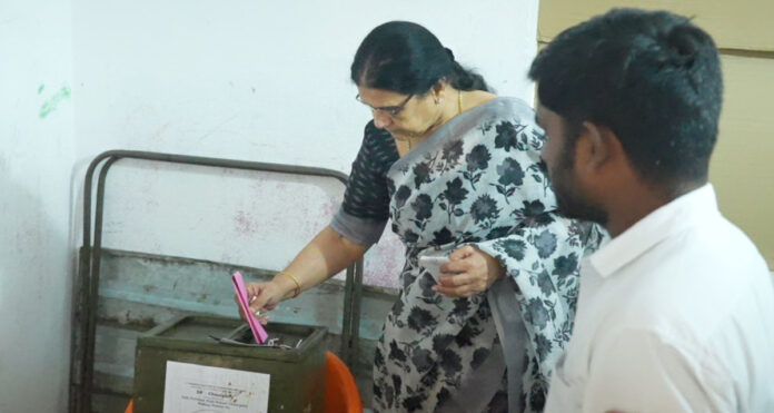 Former MLA exercising his right to vote