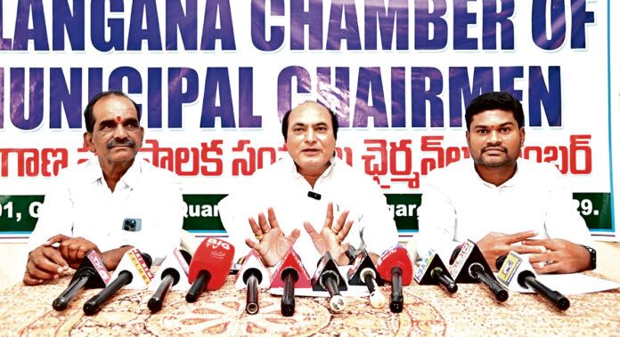 పురపాలిక చట్టాన్ని సవరించాలి