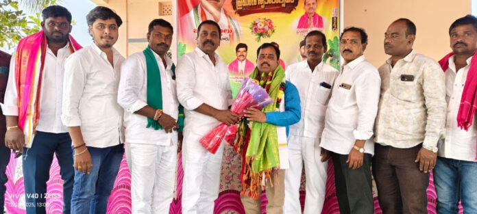 జన్నే సిద్ధులు సర్పంచ్ గెలుపు.. ప్రజల విజయం: పారునంది భాస్కర్