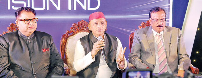 అభివృద్ధి పేరుతో అసమానతలు పెంచుతున్నారు