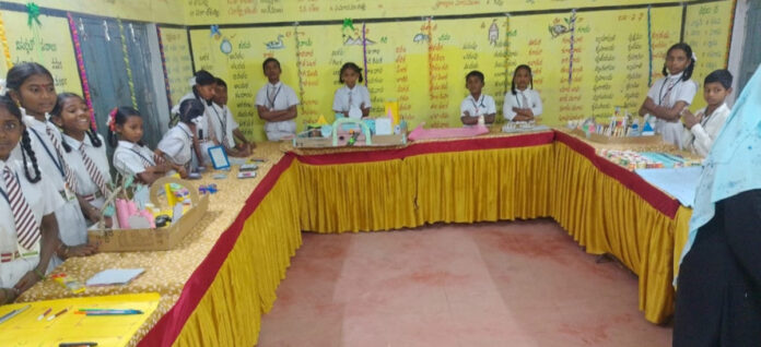 బస్వాపూర్ పాఠశాలలో ఘనంగా గణిత దినోత్సవం