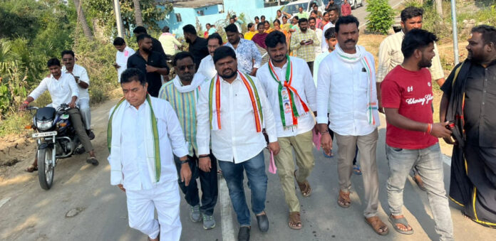 ఎన్నికల ప్రచారంలో పాల్గొన్న ప్రకాష్ రెడ్డి, డీసీసీ అధ్యక్షులు బట్టు కరుణాకర్