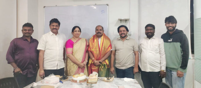 జనం మెచ్చిన నాయకుడు పులిమామిడి రాజు