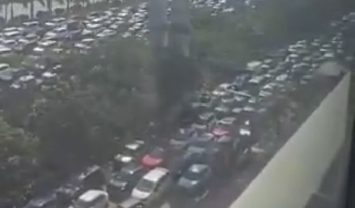 గచ్చిబౌలి ఔటర్ రింగ్ రోడ్డుపై భారీగా జామ్