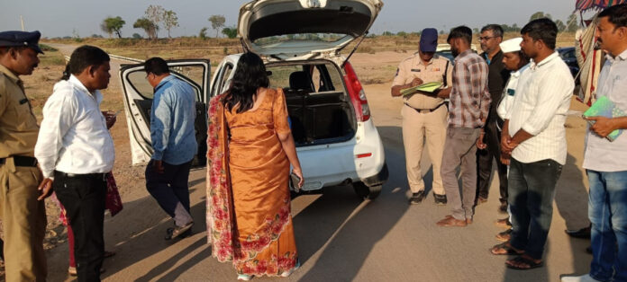 Sub-Collector inspects Sirpur election check post
